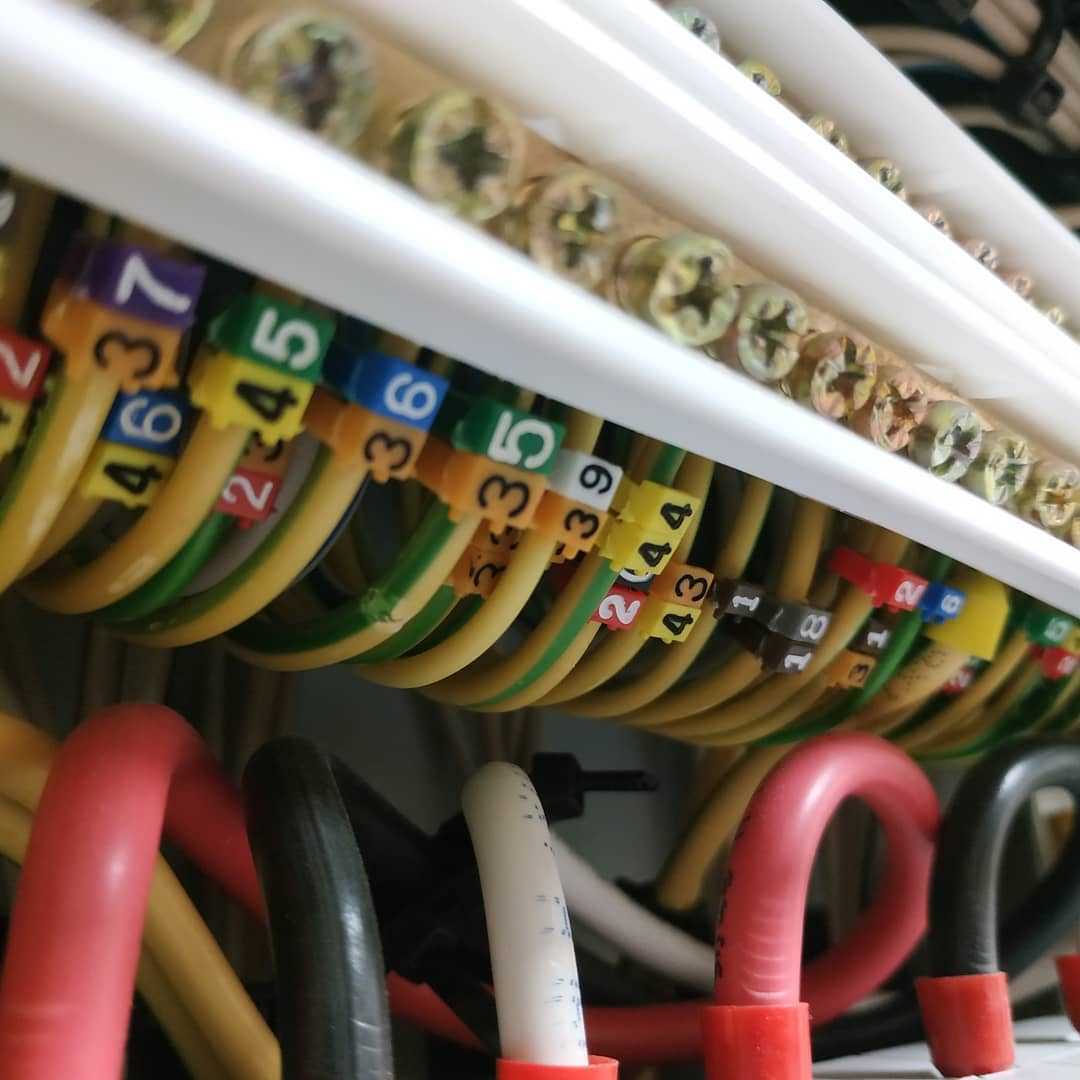 Установка электрических щитов в Ставрополе 